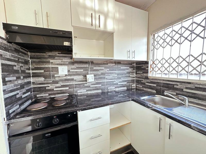 To Let 2 Bedroom Property for Rent in Northcrest Eastern Cape